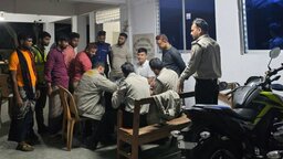 গভীর রাতে মহিপুরে মাদকবিরোধী অভিযান, ৪ জনের বিনাশ্রম কারাদণ্ড