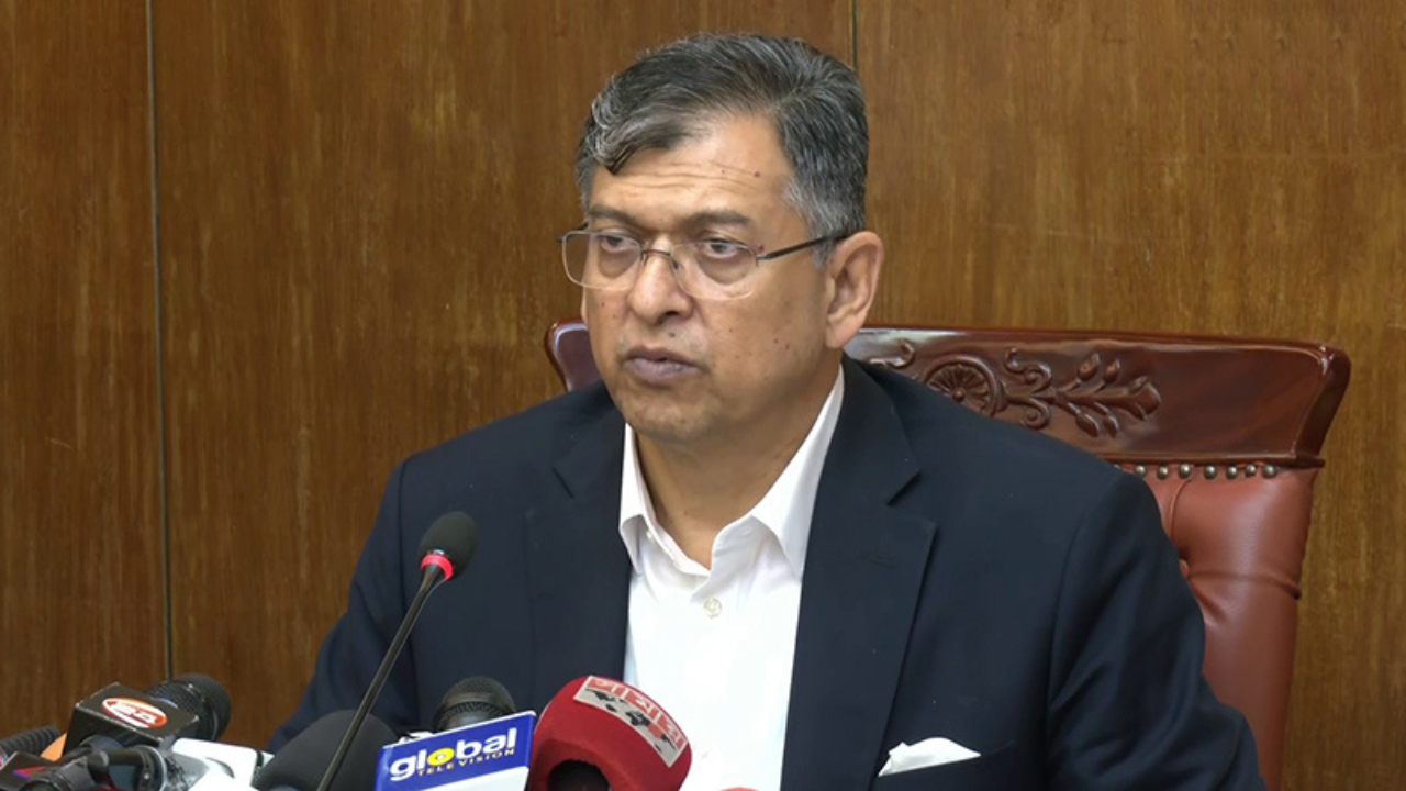 বিরোধী দলকে নিয়েই সংবিধান সংশোধন চাই: স্বরাষ্ট্রমন্ত্রী