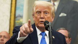 যুদ্ধ বন্ধে ইরানের প্রস্তাব গ্রহণ না করার ইঙ্গিত ট্রাম্পের