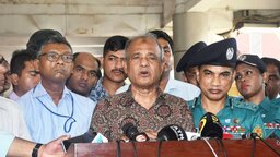 সাবেক রাষ্ট্রপতির দেশত্যাগের ঘটনায় দোষীদের বিরুদ্ধে ব্যবস্থা নেয়া হবে : স্বরাষ্ট্র উপদেষ্টা