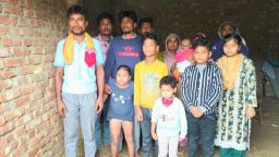 রাতের অন্ধকারে চোখ বেঁধে বাংলাদেশে পাঠালো বিএসএফ