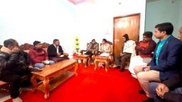 শ্রীধাম ওড়াকান্দিতে ঠাকুর পরিবারের সাথে  বিএনপির ২ প্রার্থীর মত বিনিময়