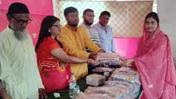 কলাপাড়ায় ৩৬০ ছাত্রীর মাঝে স্বাস্থ্য সুরক্ষা সামগ্রী বিতরণ।