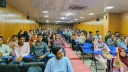 ববিতে BURHES এর উদ্যোগে 𝗨𝗡𝗟𝗢𝗖𝗞𝗜𝗡𝗚 𝗚𝗟𝗢𝗕𝗔𝗟 𝗢𝗣𝗣𝗢𝗥𝗧𝗨𝗡𝗜𝗧𝗜𝗘𝗦: 𝗪𝗼𝗿𝗸𝘀𝗵𝗼𝗽 𝗼𝗻 𝗥𝗲𝘀𝗲𝗮𝗿𝗰𝗵, 𝗘𝗻𝗴𝗹𝗶𝘀𝗵 & 𝗦𝗰𝗵𝗼𝗹𝗮𝗿𝘀𝗵𝗶𝗽𝘀 অনুষ্ঠিত