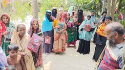 গোপালগঞ্জে হেনা দবির খান ফাউন্ডেশনের পক্ষ থেকে ঈদ সহায়তা বিতরণ