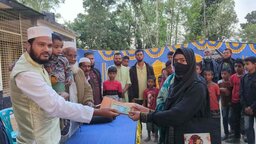 বীরগঞ্জে ‘জুলাই শহীদ’ আল আমিনের পরিবারের পাশে জামায়াতের এমপি প্রার্থী মতিউর রহমান